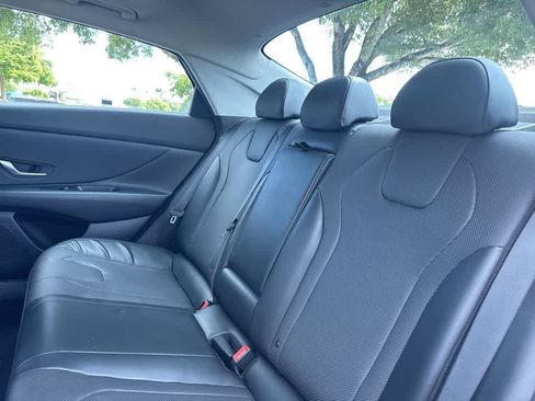 Used 2023 Hyundai Elantra Limited FWD image 22
