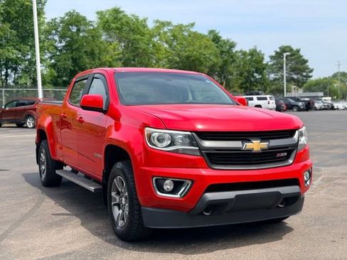 Used 2015 Chevrolet Colorado Z71 AWD/4WD image 3