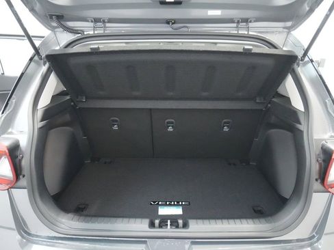 New 2026 Hyundai Venue SE image 19