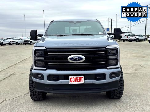 Used 2025 Ford F250 Platinum image 4