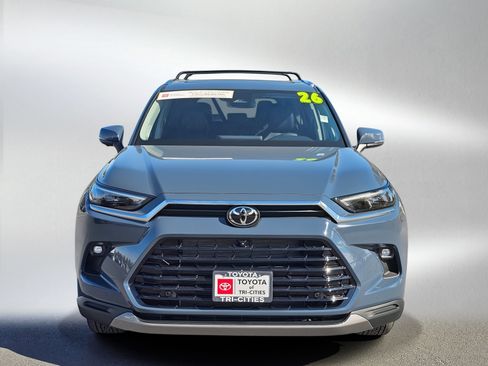 Used 2026 Toyota Grand Highlander Limited AWD/4WD image 8