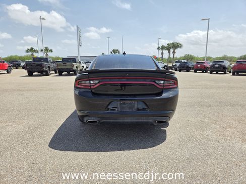 Used 2021 Dodge Charger SXT w/ Plus Group image 6
