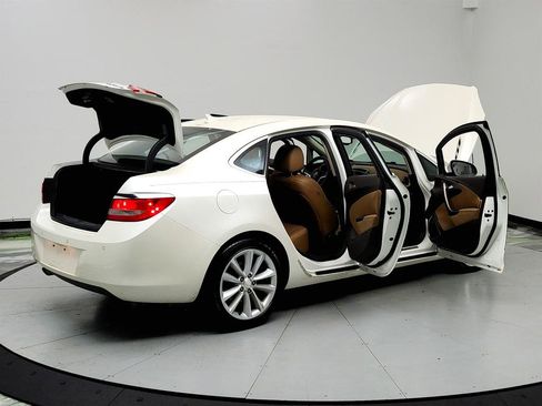 Used 2012 Buick Verano Leather image 11