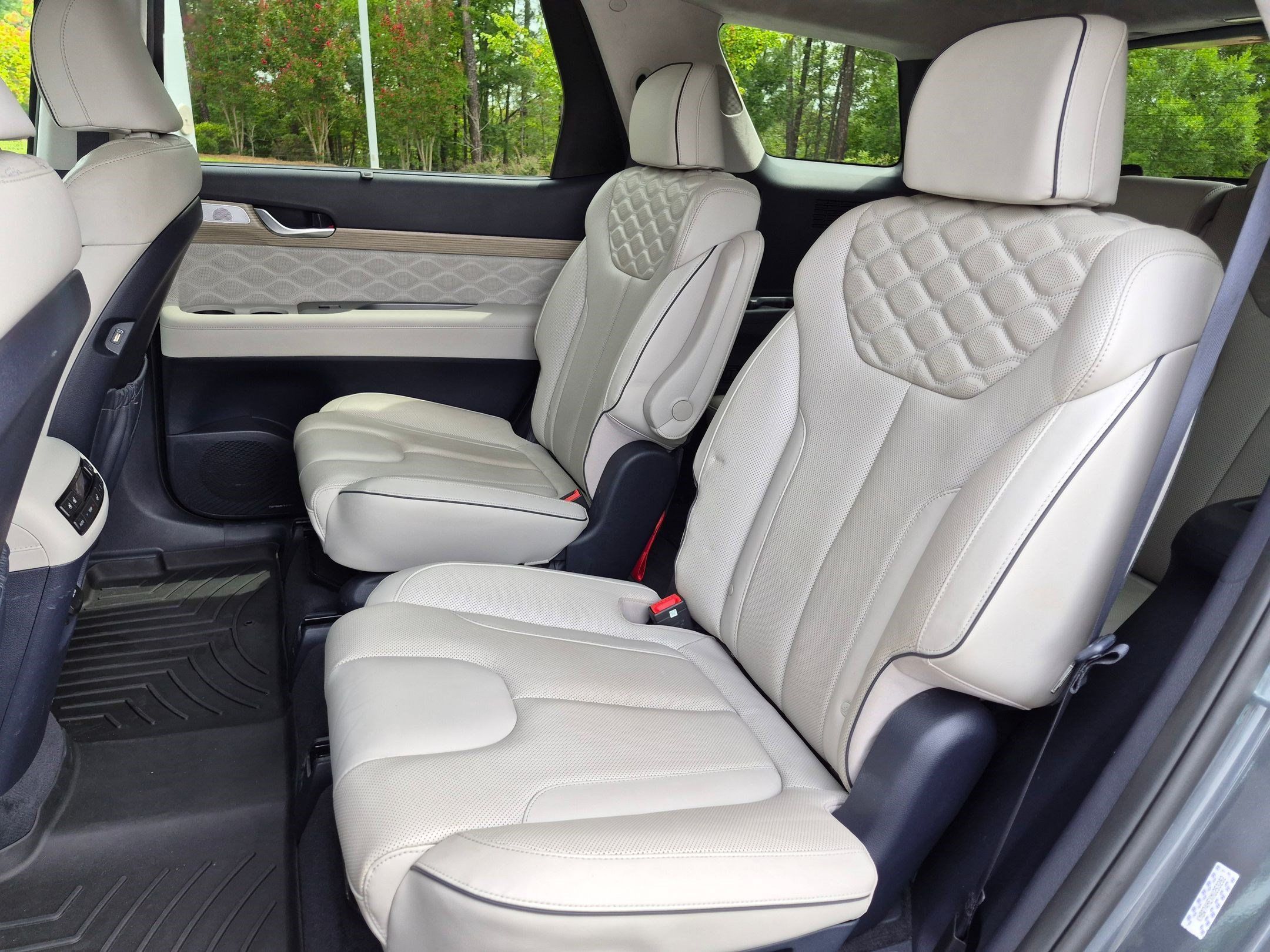 Used 2021 Hyundai Palisade Calligraphy w/ Cargo Package FWD image 32