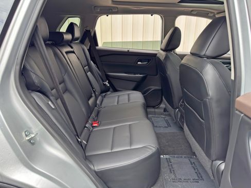 Used 2023 Nissan Rogue SV w/ SV Premium B Package FWD image 36