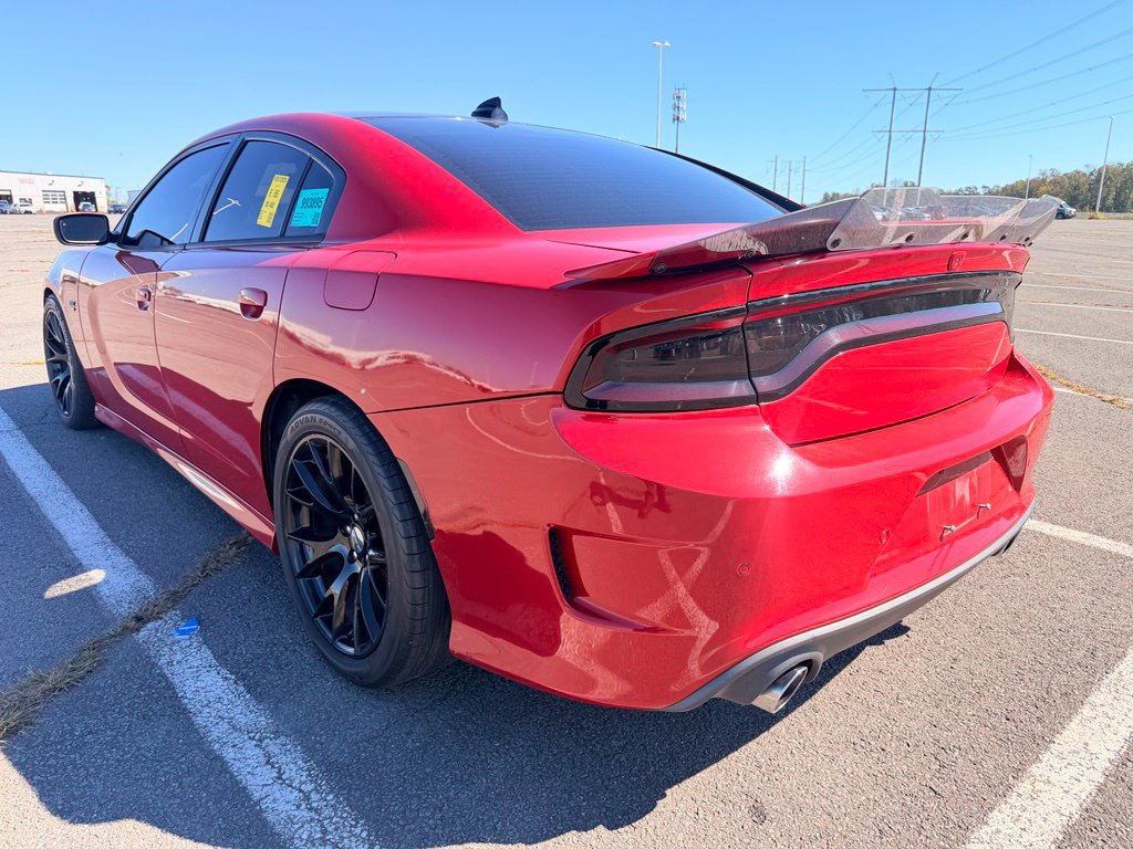 Used 2016 Dodge Charger SRT w/ Technology Group RWD image 3