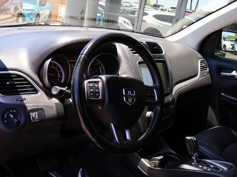 Used 2020 Dodge Journey Crossroad FWD image 39