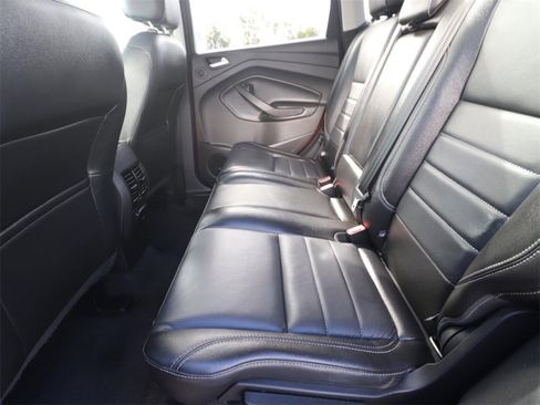 Used 2015 Ford Escape Titanium image 10