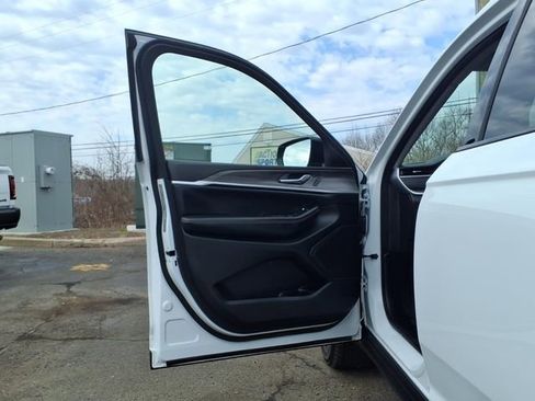 Certified 2023 Jeep Grand Cherokee L Limited w/ Black Appearance Package image 25