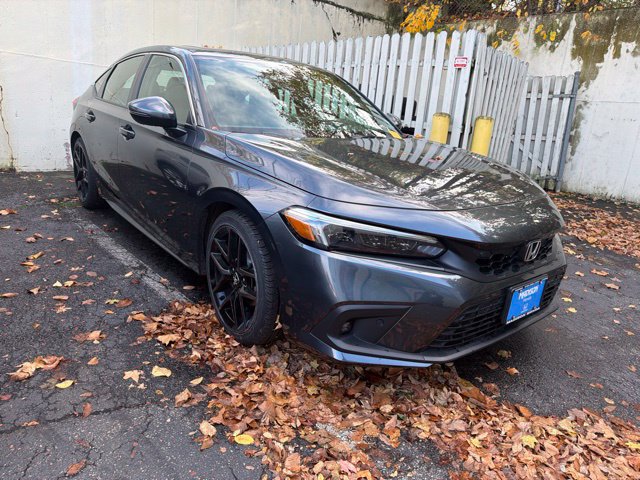 Used 2024 Honda Civic Sport Touring image 3