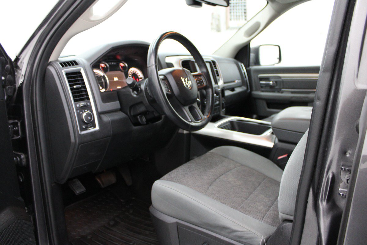 Used 2017 RAM 1500 Big Horn AWD/4WD image 7