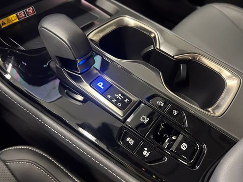 Certified 2025 Lexus NX 350 AWD w/ Premium Package image 20