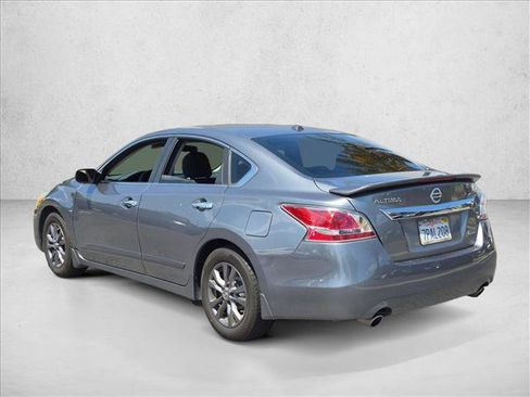 Used 2015 Nissan Altima 2.5 S w/ Special Edition Package FWD image 8
