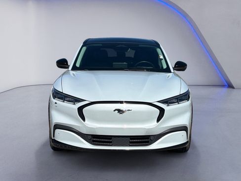 Used 2022 Ford Mustang Mach-E Premium image 10