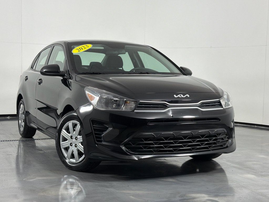 Used 2023 Kia Rio LX FWD image 2