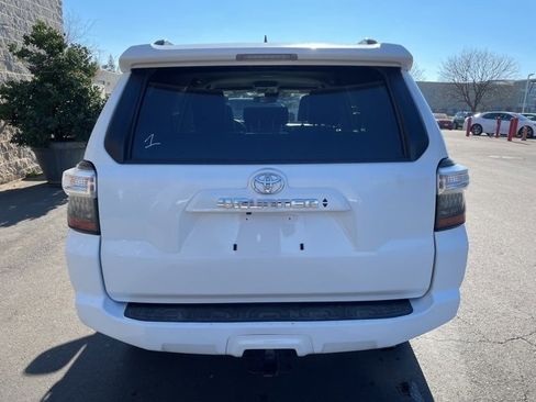 Used 2024 Toyota 4Runner SR5 Premium image 5