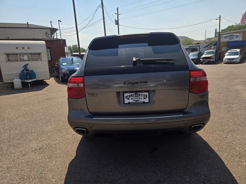 Used 2009 Porsche Cayenne AWD/4WD image 9
