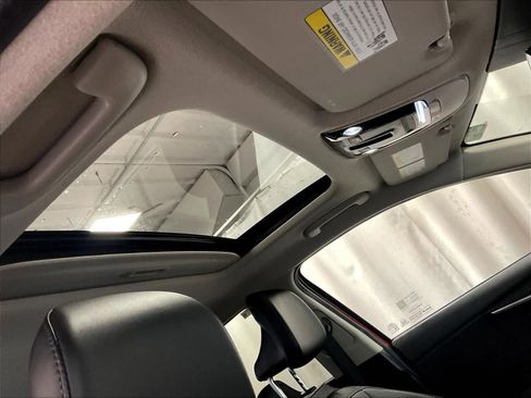 Used 2023 Kia Niro Wave w/ Wave Preserve Package FWD image 22