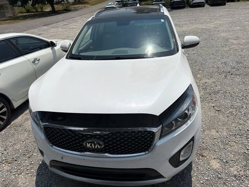 Used 2016 Kia Sorento SX FWD image 2