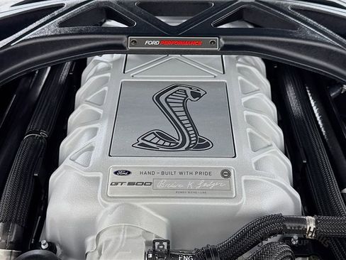 Used 2022 Ford Mustang Shelby GT500 w/ Carbon Fiber Track Pack image 41