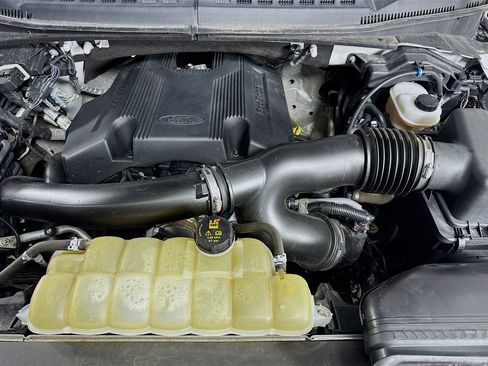 Used 2019 Ford F150 Lariat w/ Equipment Group 502A Luxury image 38