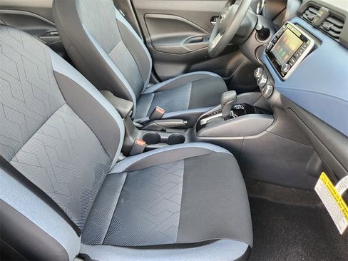 New 2025 Nissan Versa SV image 10