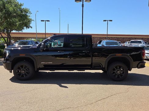 New 2026 GMC Sierra 2500 AT4 w/ AT4 Premium Plus Package AWD/4WD image 2