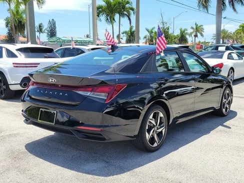 Certified 2023 Hyundai Elantra SEL w/ Convenience Package FWD image 6