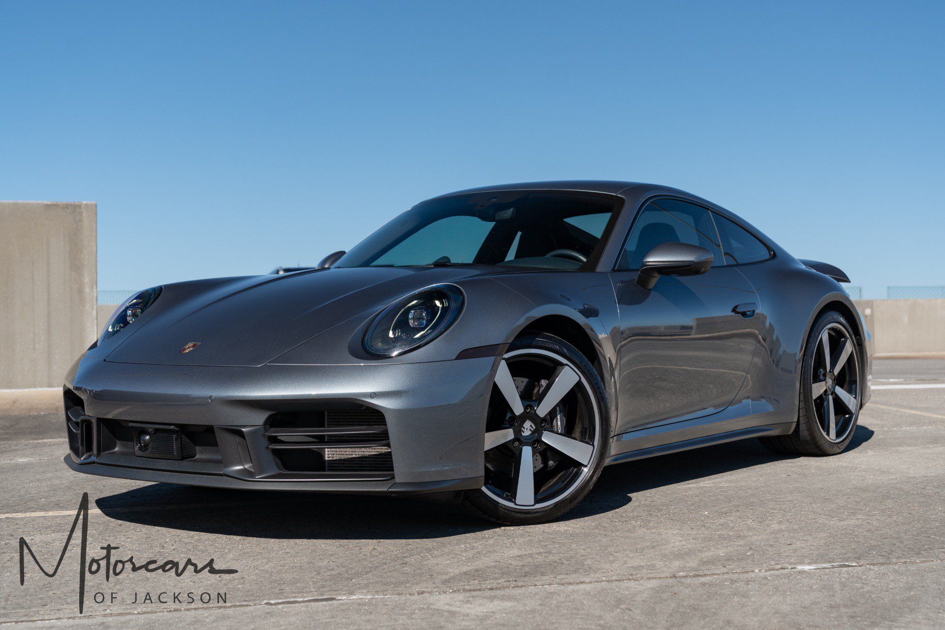 Used 2025 Porsche 911 Carrera RWD image 3