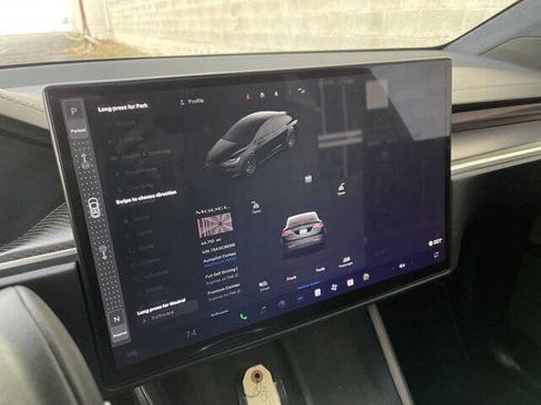 Used 2022 Tesla Model X Plaid AWD/4WD image 18