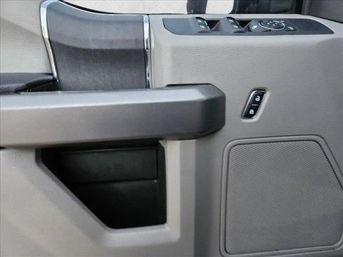 Certified 2018 Ford F250 XLT image 9