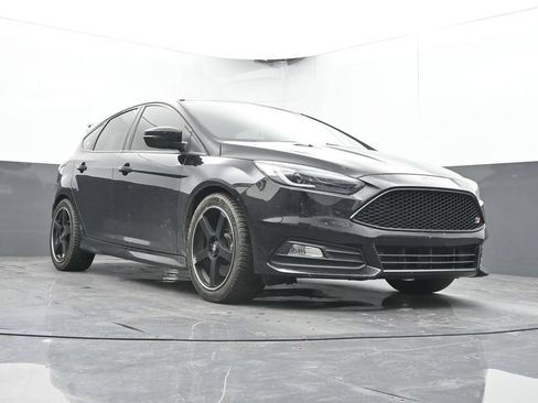 Used 2018 Ford Focus ST FWD image 27