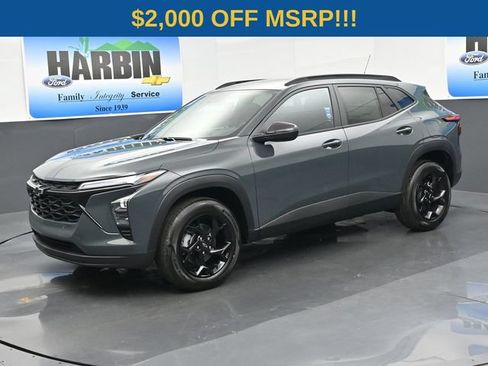 New 2026 Chevrolet Trax LT w/ Driver Confidence Package FWD image 1