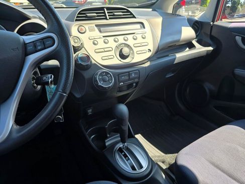 Used 2011 Honda Fit Sport image 22