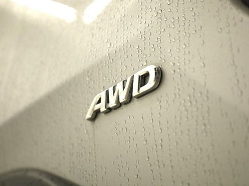 Used 2021 Toyota RAV4 AWD Hybrid image 38