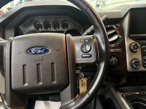 Used 2016 Ford F250 Lariat w/ Lariat Ultimate Package image 15