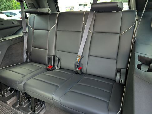 Used 2023 Cadillac Escalade Premium Luxury w/ LPO, Floor Liner Package AWD/4WD image 12
