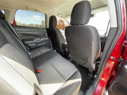 Used 2021 Mitsubishi Outlander Sport SE image 35