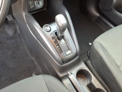 Used 2024 Nissan Kicks S image 24