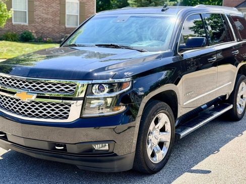 Used 2017 Chevrolet Tahoe LT w/ LT Signature Package AWD/4WD image 7