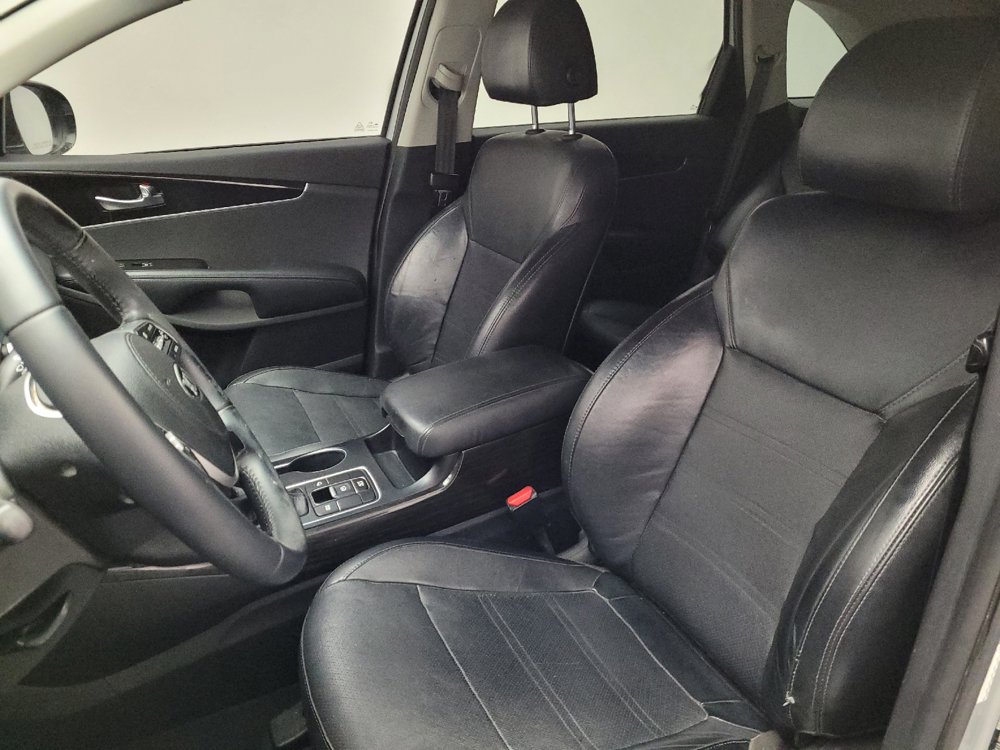 Used 2020 Kia Sorento EX FWD image 17