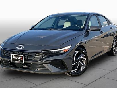Used 2025 Hyundai Elantra SEL