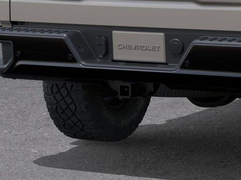 New 2026 Chevrolet Silverado 1500 ZR2 w/ LPO, Dark Essentials Package image 14