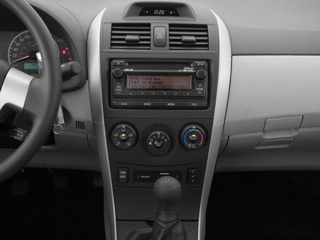Used 2013 Toyota Corolla LE FWD image 10