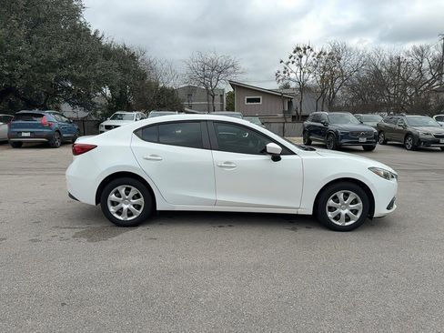 Used 2016 MAZDA MAZDA3 i Sport image 7