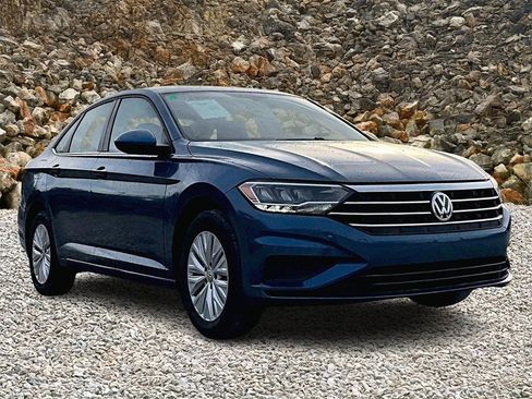Used 2019 Volkswagen Jetta S w/ Driver Assistance Package image 9