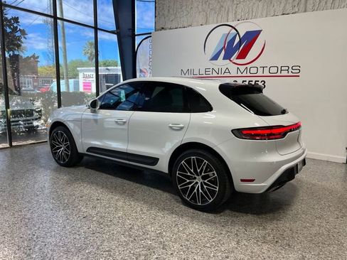 Used 2023 Porsche Macan Base image 4