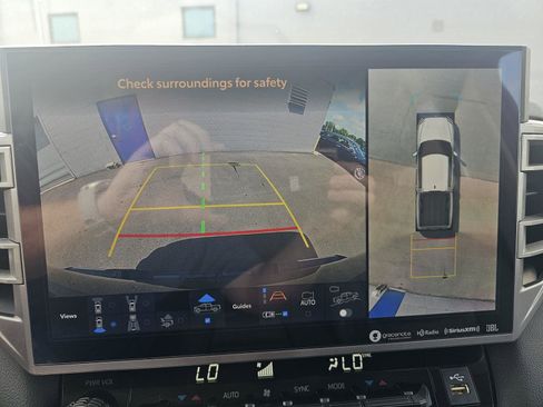 Used 2022 Toyota Tundra Limited image 28