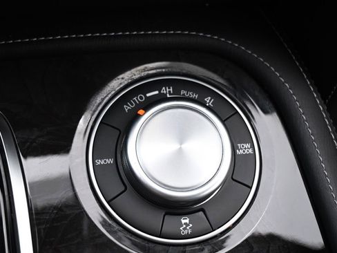 Used 2024 INFINITI QX80 Luxe image 36