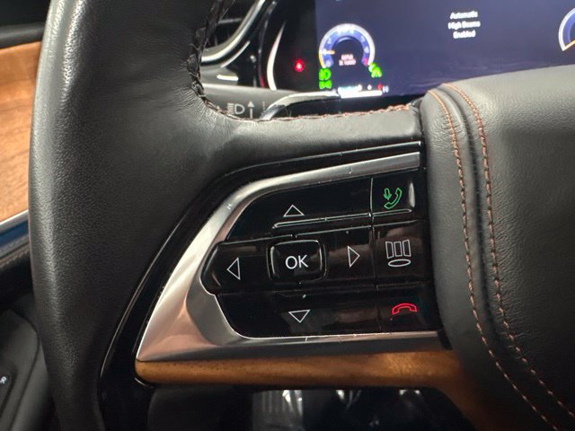 Used 2025 Jeep Grand Cherokee L Summit AWD/4WD image 42